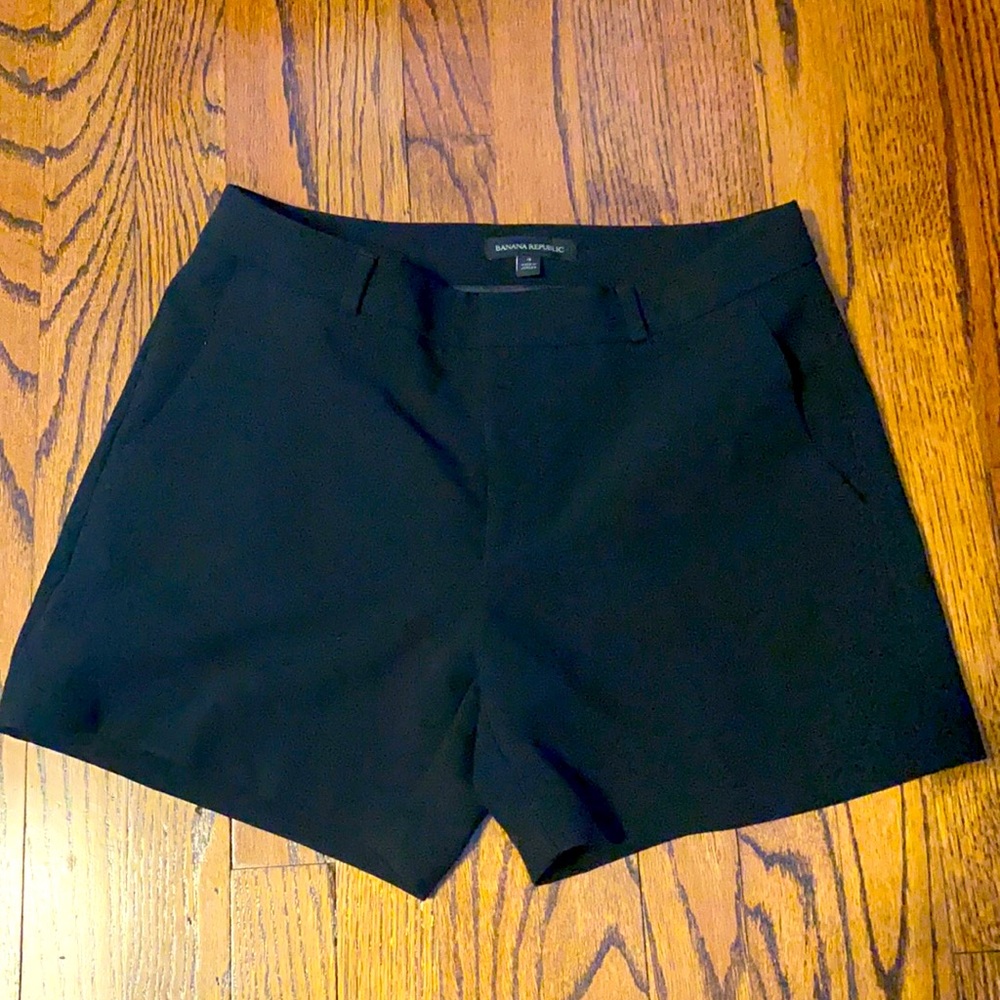 Banana Republic Size 4 black shorts